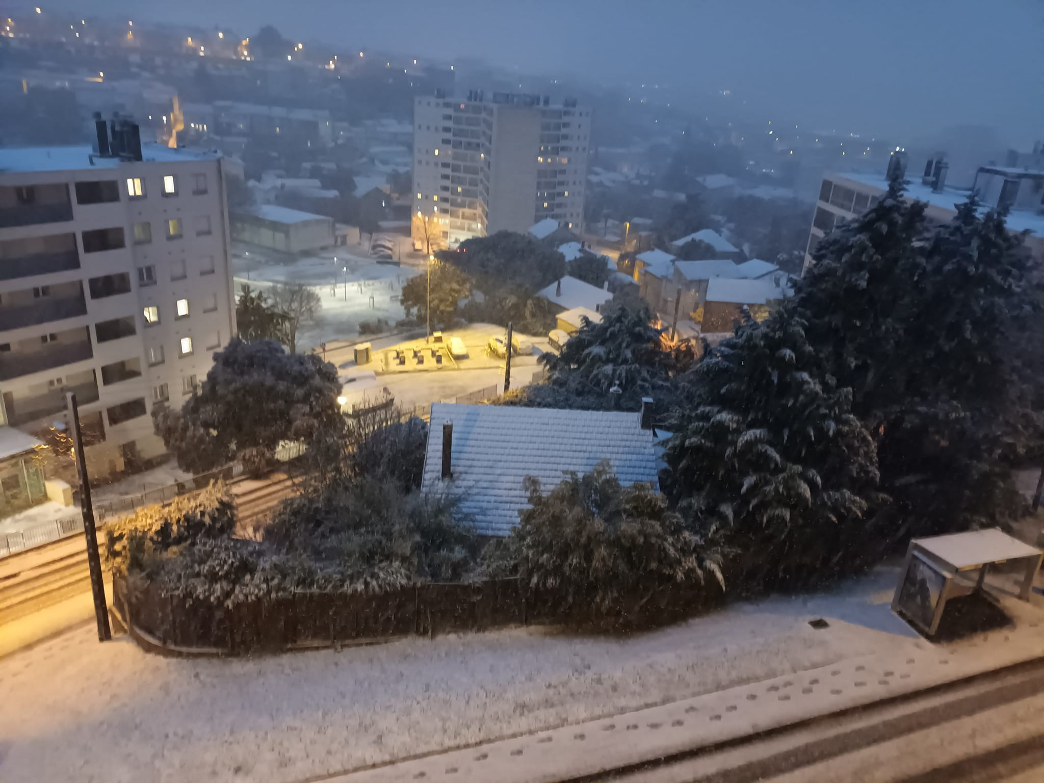 Neige à Angoulême (16) en soirée du jeudi 19 janvier 2023