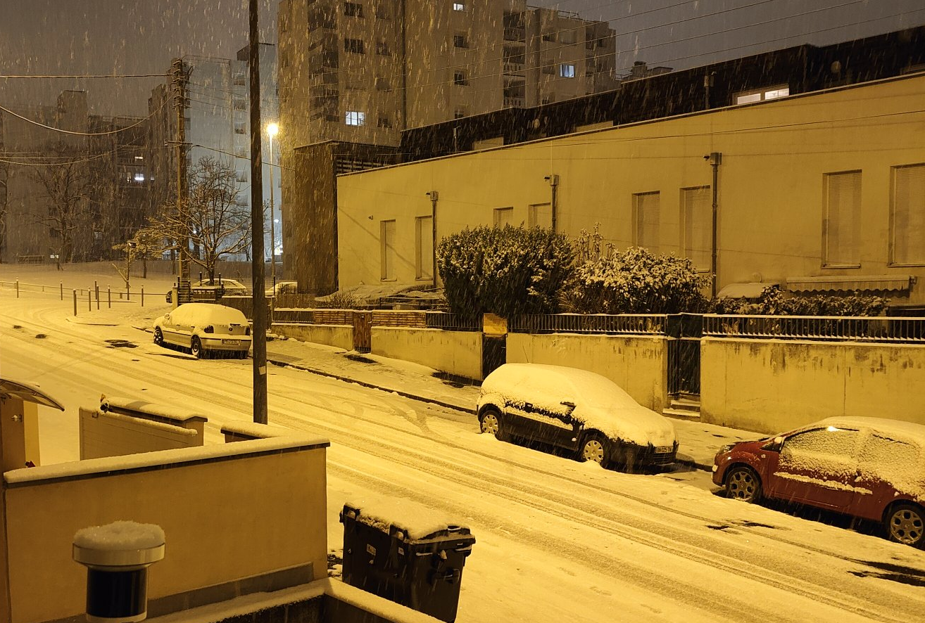 6 cm de neige à Clermont-Ferrand dans la nuit du 10 au 11 janvier 2024 