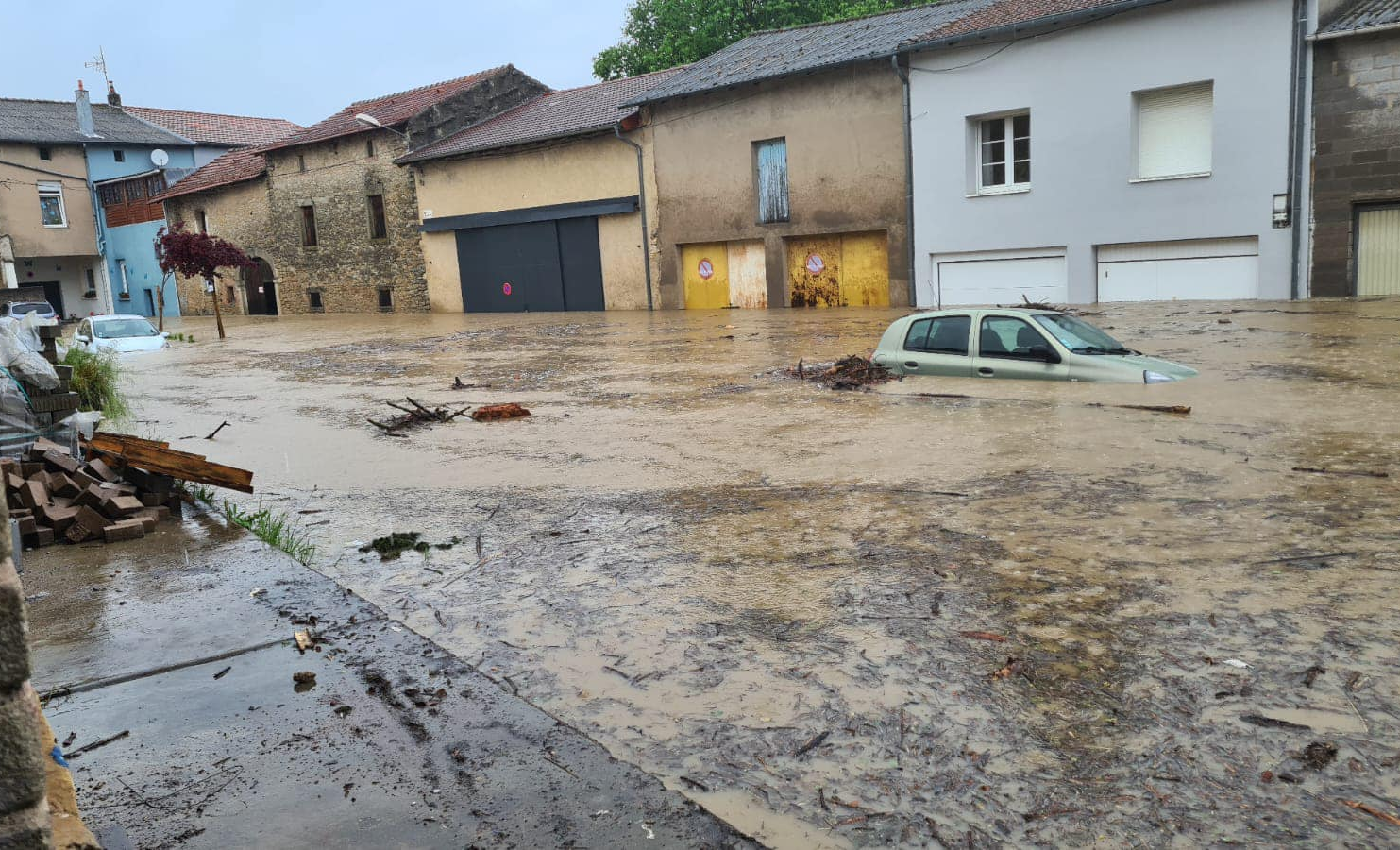Importantes inondations à Bouzonville (57) ce vendredi 17 mai 2024