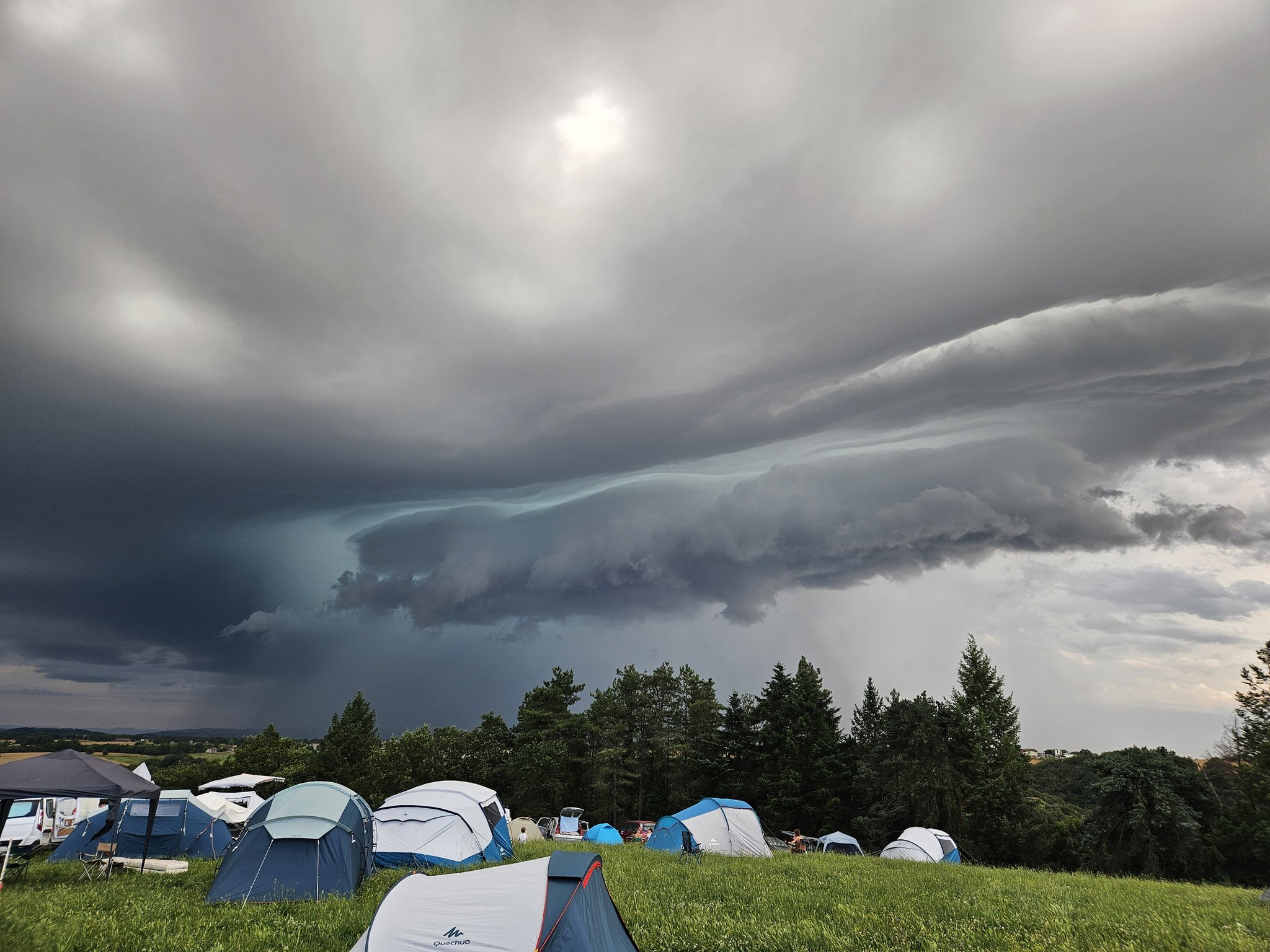 Orage supercellulaire à Padiès (81) le jeudi 11 juillet 2024