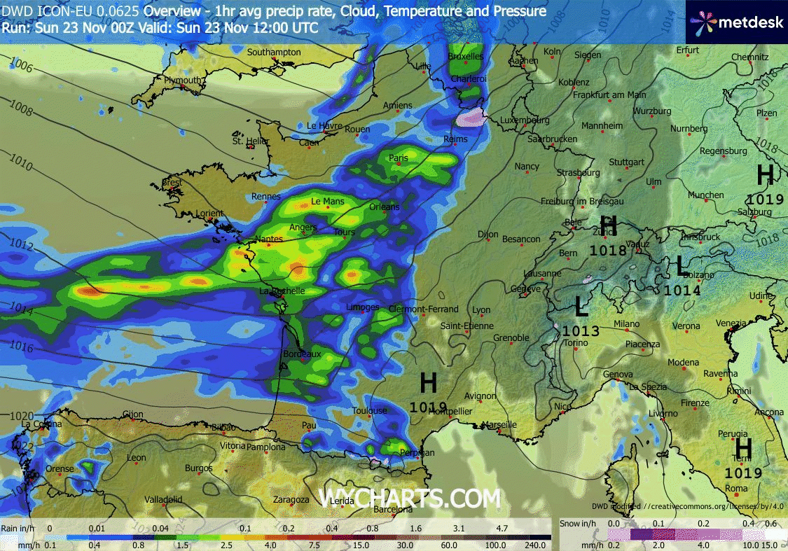 Précipitations heure par heure du dimanche 23 novembre 2025 à 12h au lundi 24 novembre 2025 à 23h