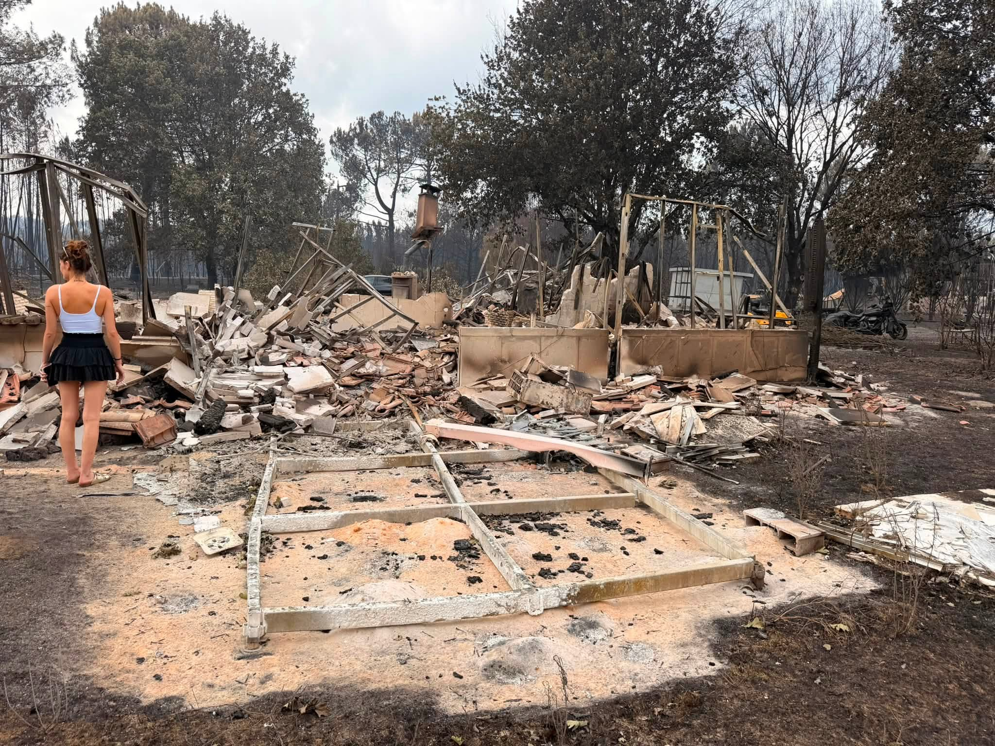 Désolation après l'incendie à Biscarrosse (40) le samedi 25 juillet 2026 